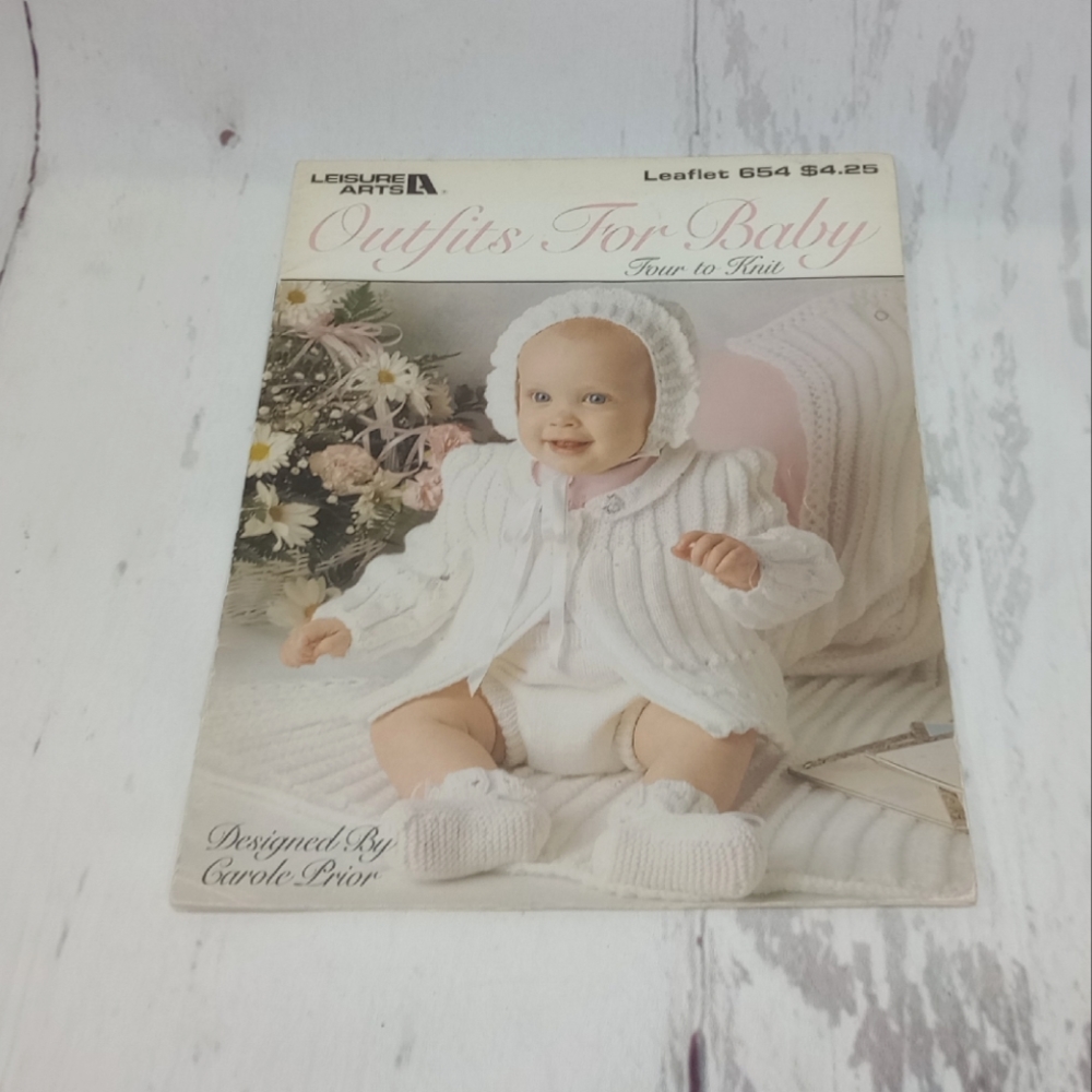 LEISURE ARTS Outfits For The Baby Patterns